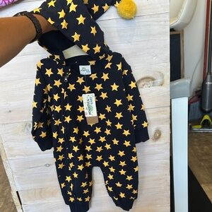 Starry Black and Yellow Footie